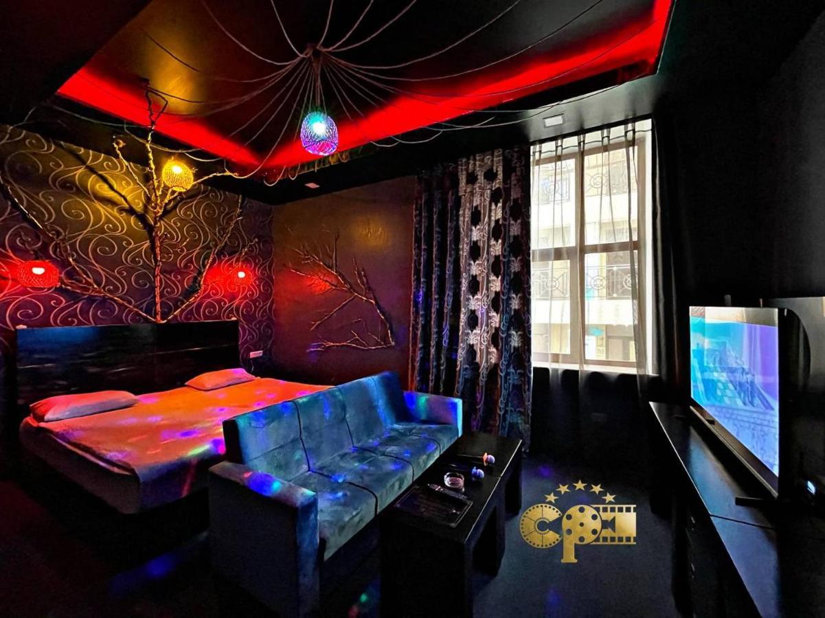 Cinema Plaza Hotel Baku Exteriör bild