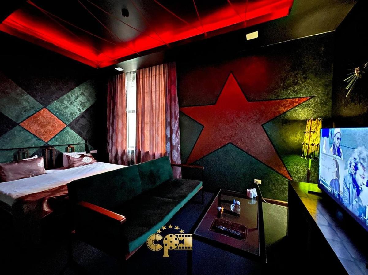 Cinema Plaza Hotel Baku Exteriör bild