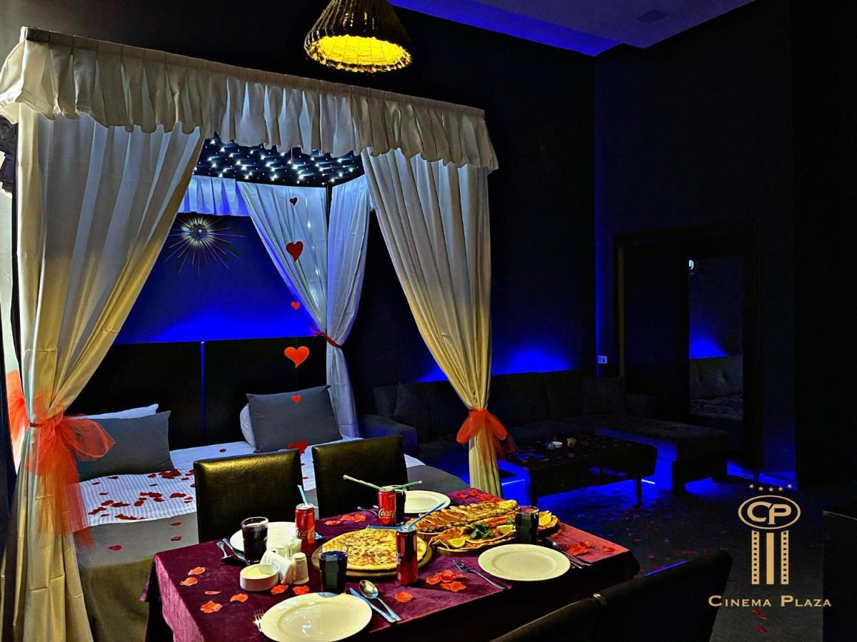 Cinema Plaza Hotel Baku Exteriör bild
