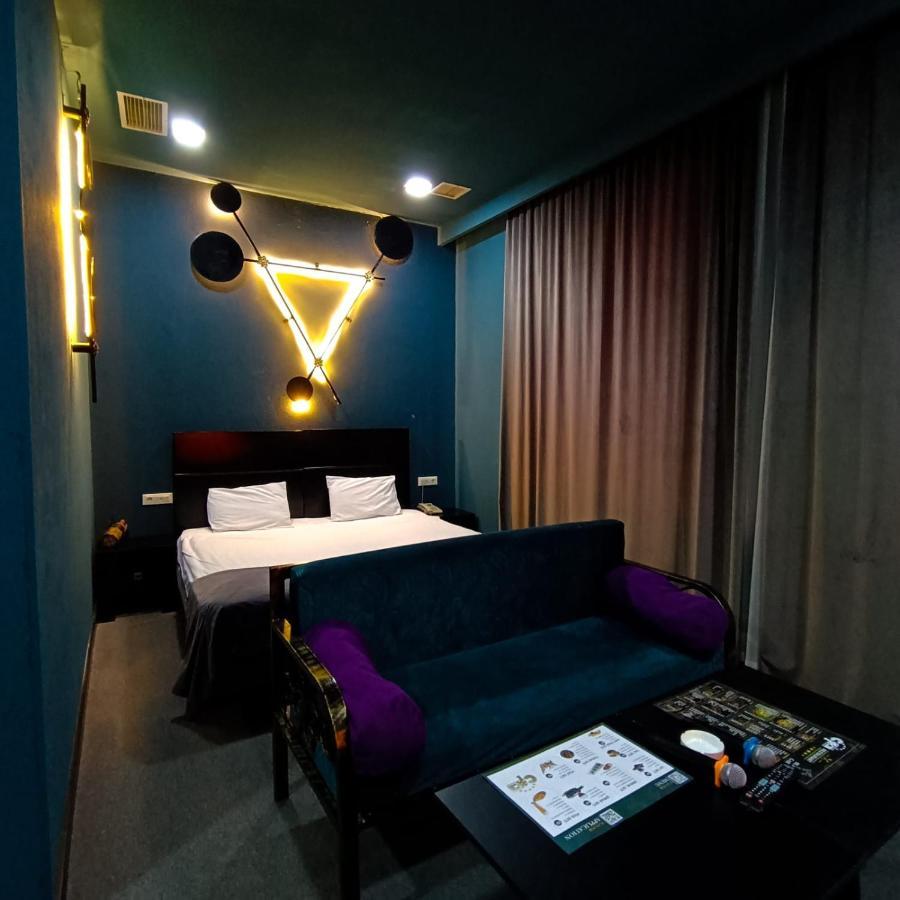 Cinema Plaza Hotel Baku Exteriör bild