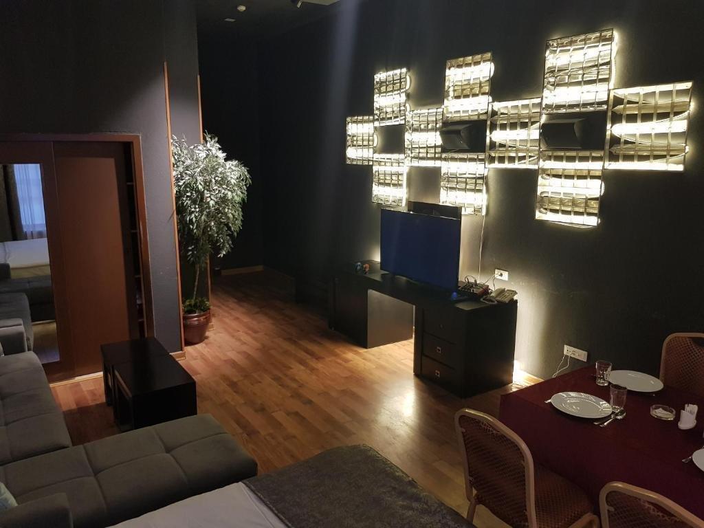 Cinema Plaza Hotel Baku Exteriör bild