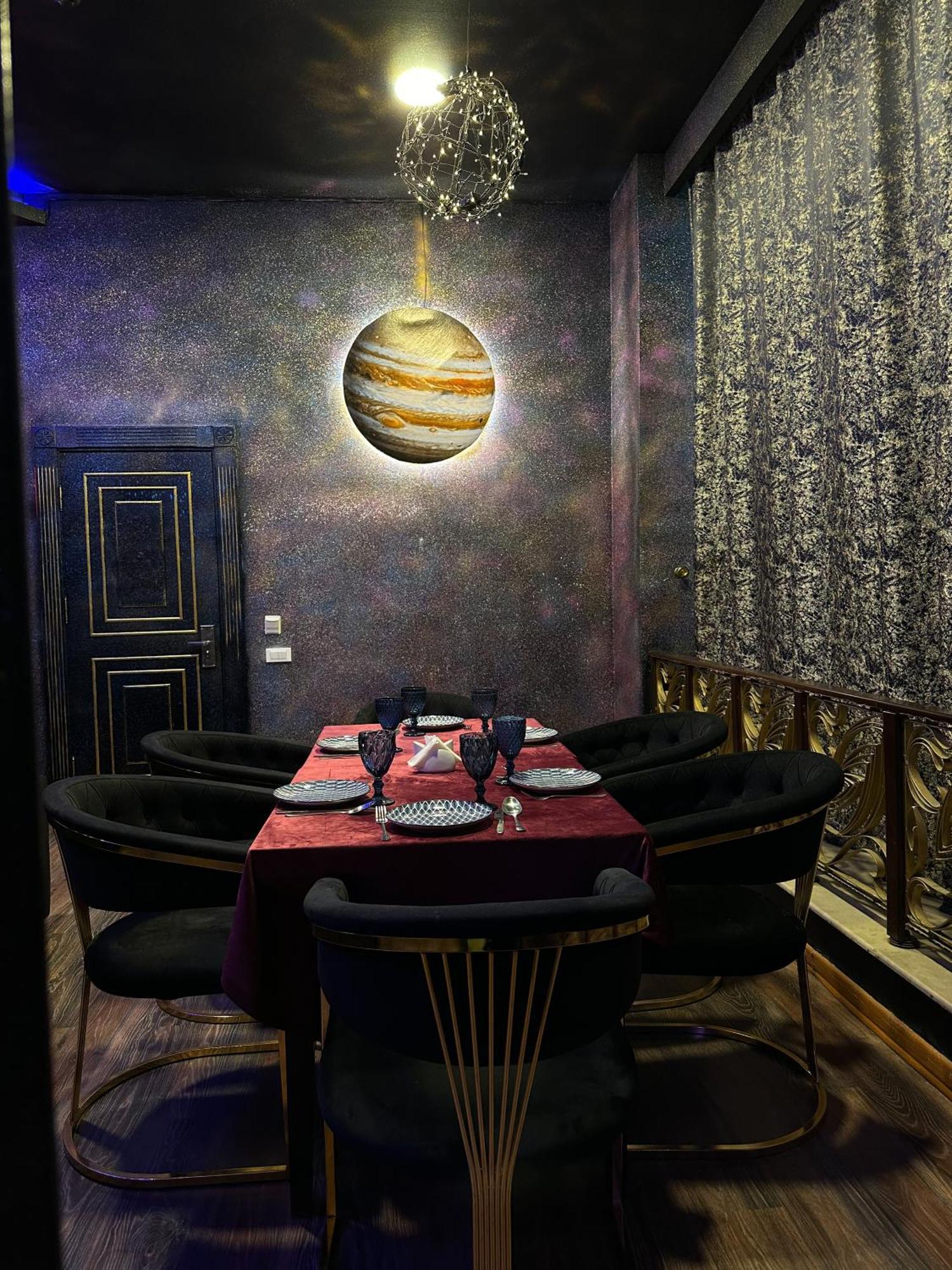Cinema Plaza Hotel Baku Exteriör bild